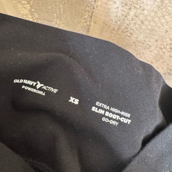 Old Navy Active Black Extra High-Waisted PowerChill Slim Boot-Cut Pants XS - Picture 3 of 9